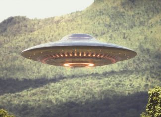 ترامب وكشف المستور عن الأجسام الطائرة المجهولة ترامب وكشف المستور عن الأجسام الطائرة المجهولة