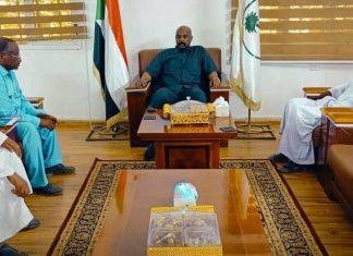 والي الشمالية يلتقي رئيس ديوان العدالة بالولاية والي الشمالية يلتقي رئيس ديوان العدالة بالولاية