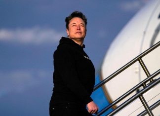 إيلون ماسك يعد بالتركيز على شركاته الفترة القادمة إيلون ماسك يعد بالتركيز على شركاته الفترة القادمة