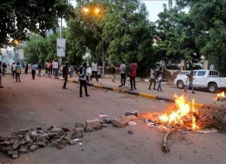 مقتل 5 أشخاص بهجوم على قافلة إغاثة شمال دارفور غربي السودان مقتل 5 أشخاص بهجوم على قافلة إغاثة شمال دارفور غربي السودان