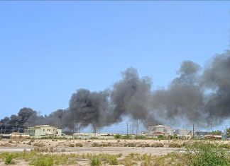 الجيش السوداني يتهم “الدعم السريع” بقتل 5 مدنيين في الأبيض الجيش السوداني يتهم "الدعم السريع" بقتل 5 مدنيين في الأبيض