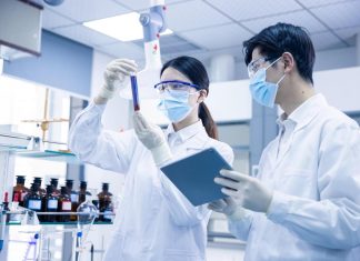 الذكاء الاصطناعي في كتابة الأبحاث: انقسام العلماء الذكاء الاصطناعي في كتابة الأبحاث: انقسام العلماء