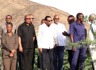 كامل إدريس يتفقد عمليات إعادة تأهيل وصيانة سد أربعات كامل إدريس يتفقد عمليات إعادة تأهيل وصيانة سد أربعات