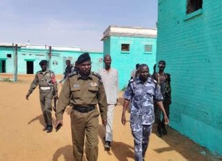 مدير السجون بشمال كردفان يتفقد صيانة سجن الرهد مدير السجون بشمال كردفان يتفقد صيانة سجن الرهد