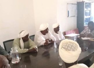 مفوض العون الإنساني بشمال كردفان يلتقي وفد محلية القوز مفوض العون الإنساني بشمال كردفان يلتقي وفد محلية القوز
