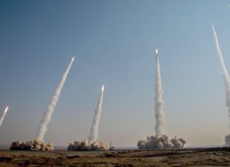 علم الفيزياء يشرح القوة الهائلة للصواريخ الباليستية علم الفيزياء يشرح القوة الهائلة للصواريخ الباليستية