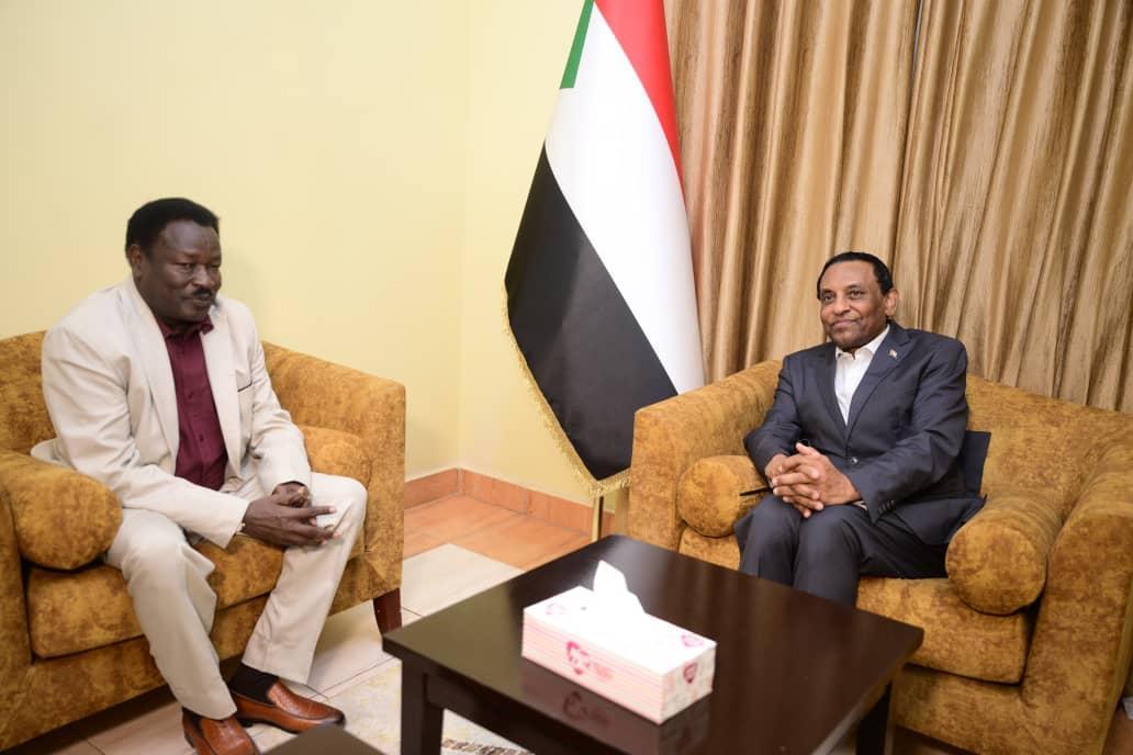 رئيس الوزراء: أهمية قضايا المواطنين بجنوب دارفور رئيس الوزراء: أهمية قضايا المواطنين بجنوب دارفور