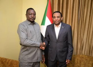 رئيس الوزراء يطلع على مجمل الأوضاع بولاية غرب دارفور رئيس الوزراء يطلع على مجمل الأوضاع بولاية غرب دارفور