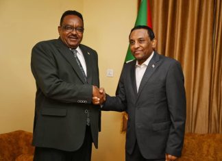 رئيس مجلس الوزراء يؤكد ضرورة تطوير مشروع الجزيرة الزراعي رئيس مجلس الوزراء يؤكد ضرورة تطوير مشروع الجزيرة الزراعي