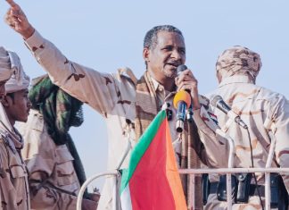 معهد أمريكي يكشف سبب نفوذ حميدتي على المثلث الحدودي معهد أمريكي يكشف سبب نفوذ حميدتي على المثلث الحدودي