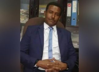 عبدالقادر محمد صالح: تمرد مناوي وارد وعلى الجيش الاستعداد عبدالقادر محمد صالح: تمرد مناوي وارد وعلى الجيش الاستعداد