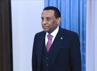 السودان.. تعيين 3 وزراء ضمن “حكومة الأمل” السودان.. تعيين 3 وزراء ضمن "حكومة الأمل"