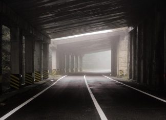 الكيمياء تتيح رؤية واضحة عبر الضباب الكثيف الكيمياء تتيح رؤية واضحة عبر الضباب الكثيف