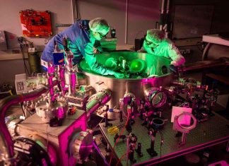 “ليزر زيوس” الأميركي يصل لقدرة 100 ضعف كهرباء العالم "ليزر زيوس" الأميركي يصل لقدرة 100 ضعف كهرباء العالم