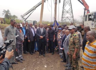 الضياء يعود للشوارع.. جهود حثيثة لإعادة الكهرباء إلى الخرطوم الضياء يعود للشوارع.. جهود حثيثة لإعادة الكهرباء إلى الخرطوم