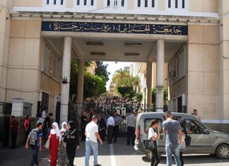 الجزائر تفتح أبوابها أمام الطلاب السودانيين الجزائر تفتح أبوابها أمام الطلاب السودانيين