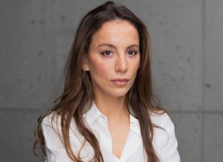 مديرة سابقة في أوبن آي تجمع ملياري دولار دون منتج مديرة سابقة في أوبن آي تجمع ملياري دولار دون منتج