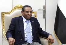 في أول زيارة خارجية.. كامل إدريس إلى القاهرة الإثنين في أول زيارة خارجية.. كامل إدريس إلى القاهرة الإثنين