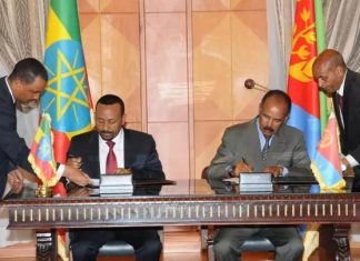 بالفيديو.. إثيوبيا تحشد آليات ثقيلة على الحدود مع إريتريا بالفيديو.. إثيوبيا تحشد آليات ثقيلة على الحدود مع إريتريا