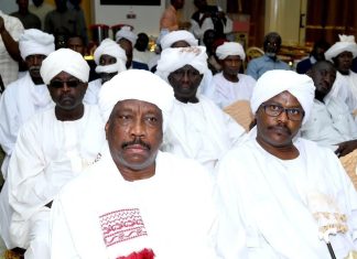 أبناء دارفور يتنادون من أجل إنقاذ الفاشر أبناء دارفور يتنادون من أجل إنقاذ الفاشر