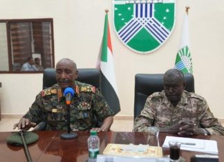 البرهان يفاجئ لجنة طوارئ الخرطوم بتصريحات حاسمة البرهان يفاجئ لجنة طوارئ الخرطوم بتصريحات حاسمة