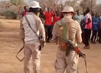 مرتزقة كولومبيون يقصفون مدينة الفاشر مرتزقة كولومبيون يقصفون مدينة الفاشر