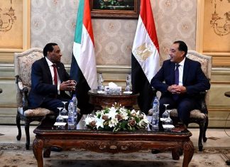 كامل إدريس يشكر الشعب المصري نيابة عن السودانيين كامل إدريس يشكر الشعب المصري نيابة عن السودانيين