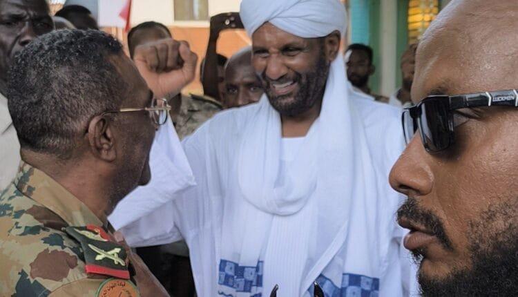 عبد الرحمن المهدي يرد على بيان حزب الأمة ويتوعد عبد الرحمن المهدي يرد على بيان حزب الأمة ويتوعد