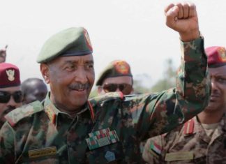 على خلفية إحالة الضباط للتقاعد.. هل ينقلب البرهان على الإسلاميين؟ على خلفية إحالة الضباط للتقاعد.. هل ينقلب البرهان على الإسلاميين؟