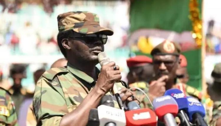 تطور خطير.. حركة مناوي ترفض الانصياع لقانون الجيش السوداني تطور خطير.. حركة مناوي ترفض الانصياع لقانون الجيش السوداني