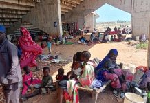 اشتباكات عنيفة بالفاشر وتحذير من أزمة إنسانية وصحية حادة اشتباكات عنيفة بالفاشر وتحذير من أزمة إنسانية وصحية حادة