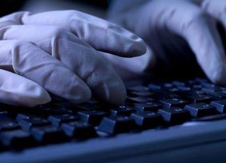 أوليغ فاكيف: العقل المدبر للهجمات الإلكترونية الروسية أوليغ فاكيف: العقل المدبر للهجمات الإلكترونية الروسية