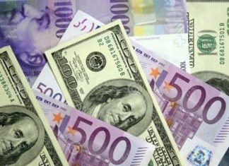 استقرار نسبي للدولار في السوق الموازية وسط فوضى الأسعار استقرار نسبي للدولار في السوق الموازية وسط فوضى الأسعار