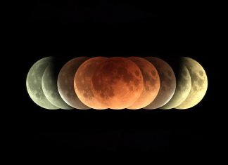 الجزيرة نت تنشر أولى صور خسوف “القمر الدموي” الذي يحدث الآن الجزيرة نت تنشر أولى صور خسوف "القمر الدموي" الذي يحدث الآن