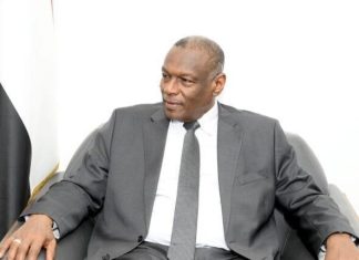 عمر صديق يكشف كواليس مغادرته الخارجية بكرامة عمر صديق يكشف كواليس مغادرته الخارجية بكرامة