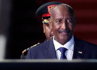 البرهان: نرحب بكل من يضع السلاح ويعود لرشده البرهان: نرحب بكل من يضع السلاح ويعود لرشده