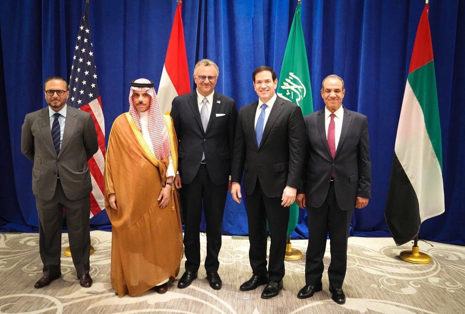 ترامب يسعى لإنهاء الحرب في السودان فورًا ترامب يسعى لإنهاء الحرب في السودان فورًا