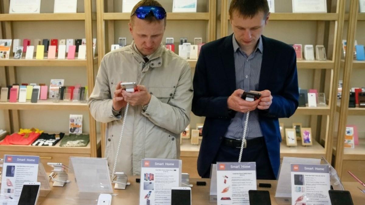 تقرير يكشف أكثر الهواتف أعطالا: آيفون وسامسونغ تقرير يكشف أكثر الهواتف أعطالا: آيفون وسامسونغ