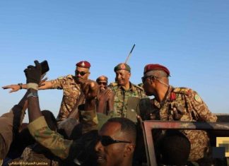 البرهان مع جنوده في بارا وارتفاع معنويات الجيش البرهان مع جنوده في بارا وارتفاع معنويات الجيش