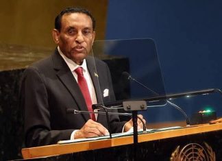 أربعة أشهر على حكومة كامل إدريس وسط انتقادات وتقييمات أربعة أشهر على حكومة كامل إدريس وسط انتقادات وتقييمات