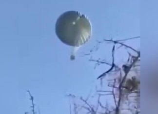 شاهد بالفيديو عملية إسقاط مظلي في الفاشر شاهد بالفيديو عملية إسقاط مظلي في الفاشر