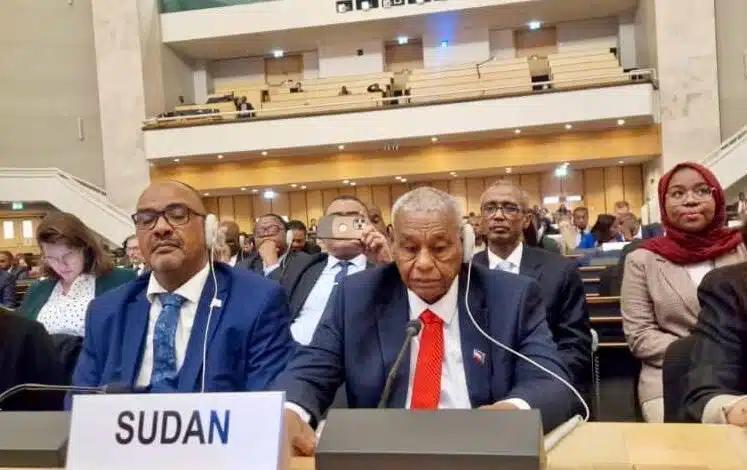 وزير الداخلية السوداني يطلب دعم المجتمع الدولي للإمارات