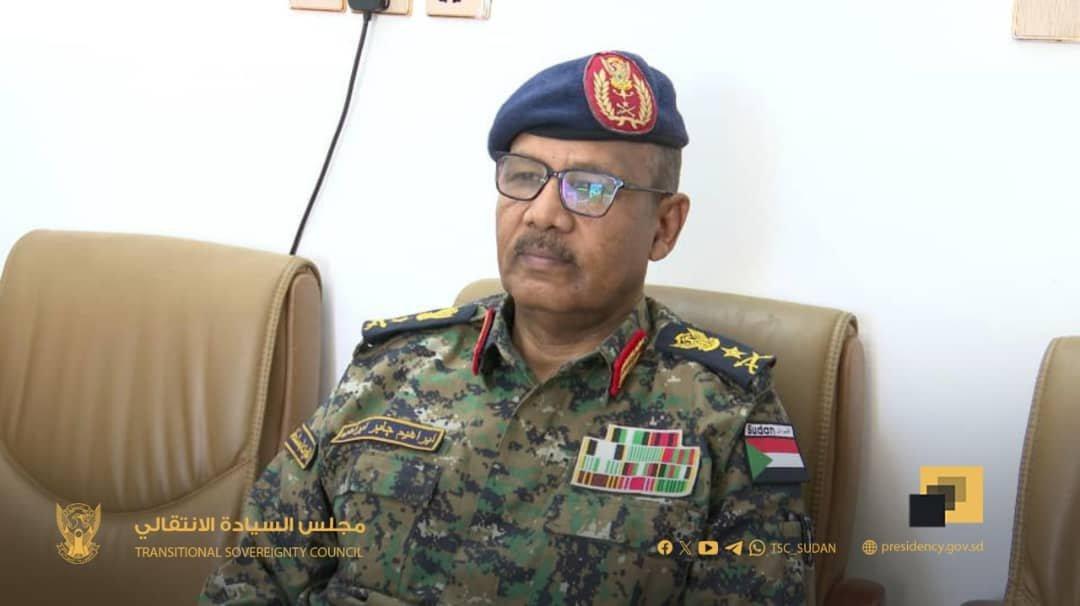 إبراهيم جابر يوجه بالتصدي لآلية إعلامية مزيفة للسودان