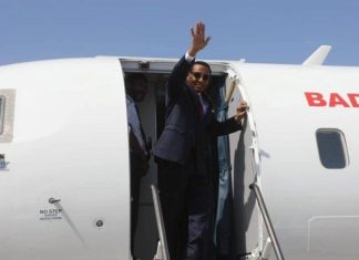 كامل إدريس يزور دولة مجاورة كامل إدريس يزور دولة مجاورة