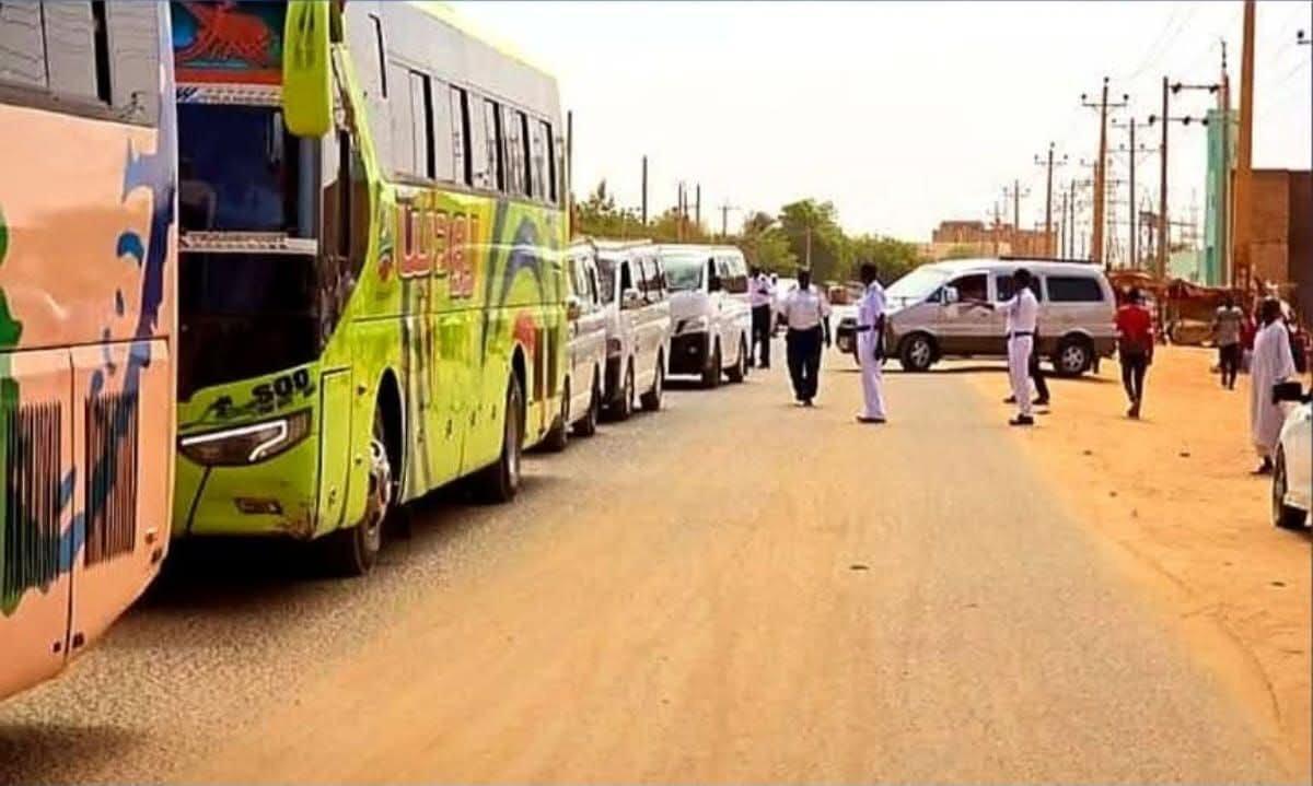 القضارف تودع العائدين والخرطوم تستقبلهم بفرحة