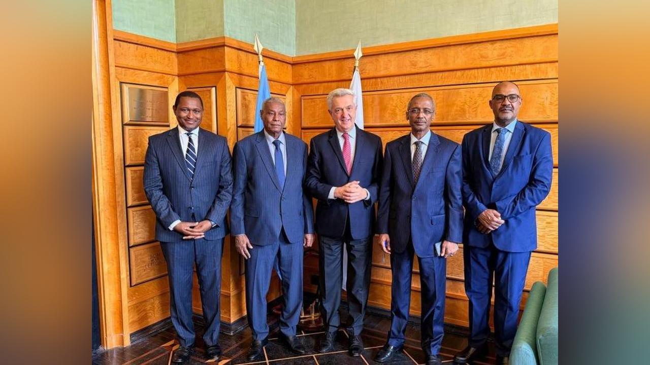 وزير الداخلية يعقد اجتماعات مكثفة في جنيف