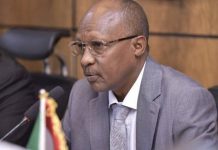 محافظ بنك السودان يغادر اجتماعًا غاضبًا وسط توترات محافظ بنك السودان يغادر اجتماعًا غاضبًا وسط توترات