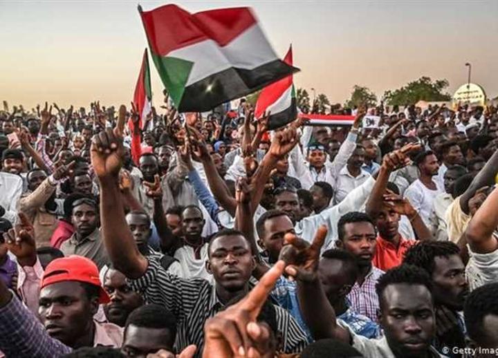 “صمود” يدعو السودانيين للخروج في مليونية ويحدد الموعد