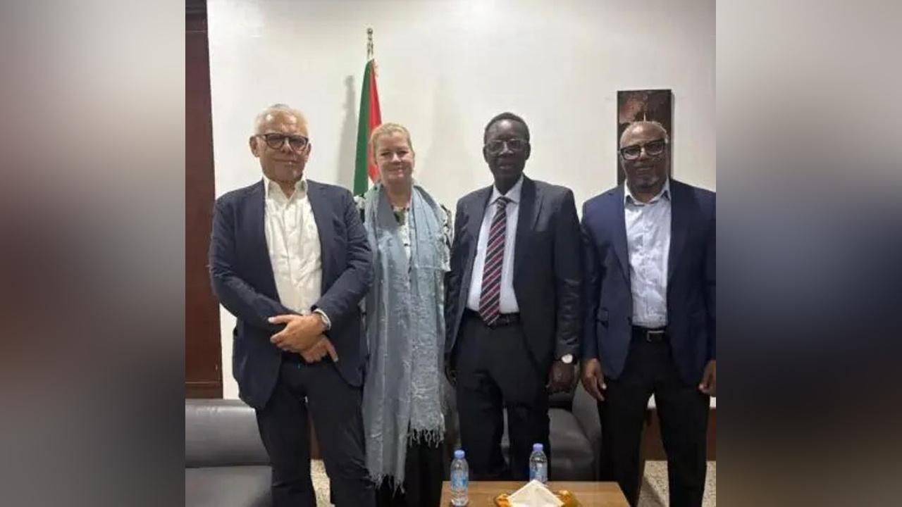 الاتحاد الأوروبي في الخرطوم ويطلق تعهدات الاتحاد الأوروبي في الخرطوم ويطلق تعهدات