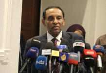 إعفاء مسؤول بالخارجية السودانية بعد طرد مدير برنامج الغذاء إعفاء مسؤول بالخارجية السودانية بعد طرد مدير برنامج الغذاء